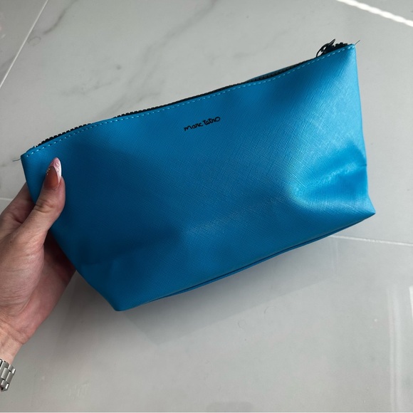 Marc Tetro Dog Print Blue Clutch Cosmetic Bag Large Pouch NWT - Picture 2 of 5